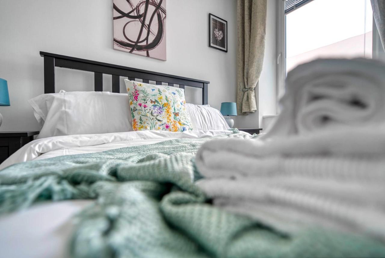 The Post House Two By Fortuna Property Gloucester Esterno foto